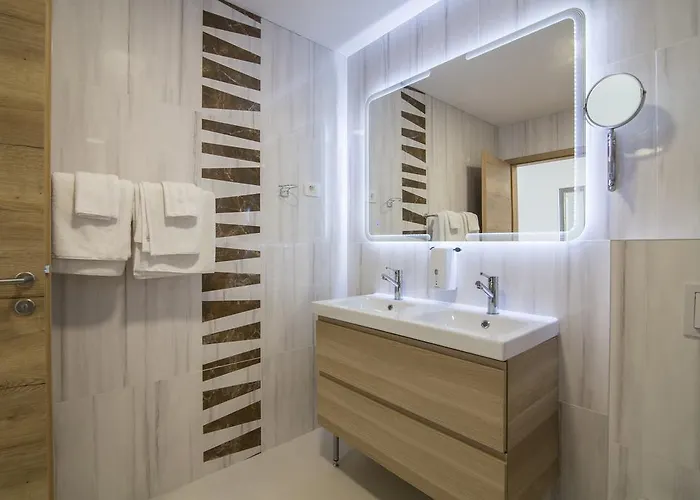 Yanko, Large Pool Stunning Sea View *