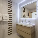 Yanko, Large Pool Stunning Sea View *