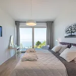 Yanko, Large Pool Stunning Sea View Villa