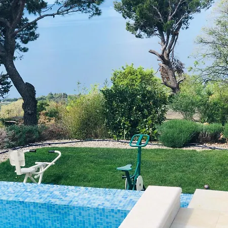 Yanko, Large Pool Stunning Sea View וילה