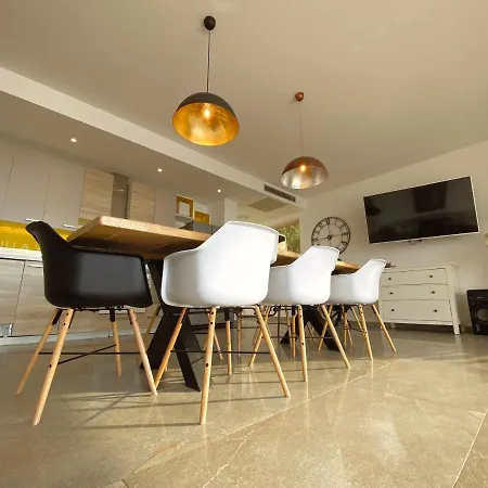 וילה Yanko, Large Pool Stunning Sea View