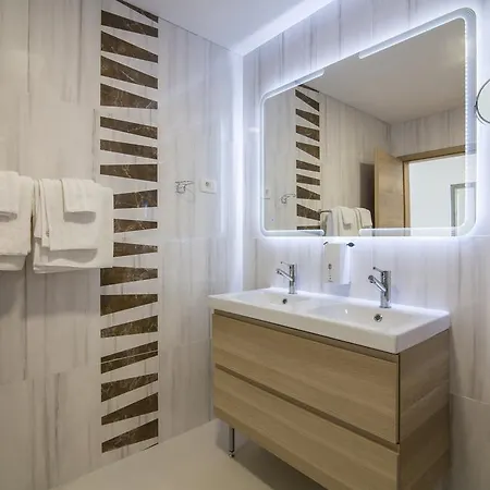 Yanko, Large Pool Stunning Sea View *