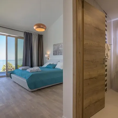 Yanko, Large Pool Stunning Sea View * 투체피