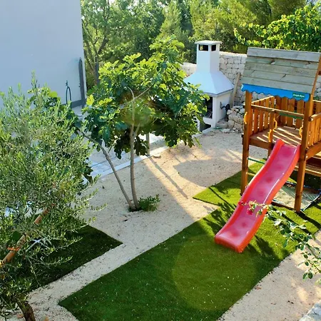 Yanko, Large Pool Stunning Sea View