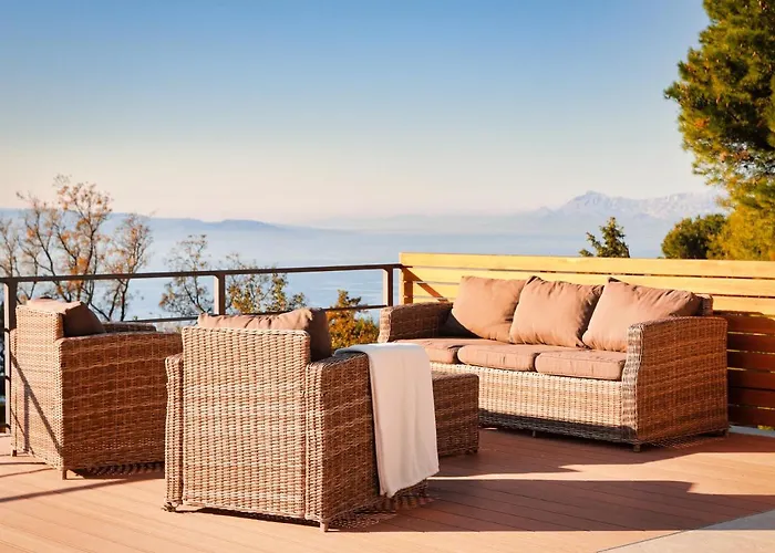 Yanko, Large Pool Stunning Sea View