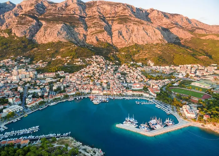 Yanko, Large Pool Stunning Sea View Villa